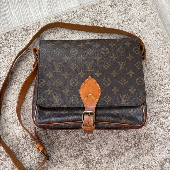 Authentic Louis Vuitton cartouchiere GM monogram crossbody vintage - Picture 2 of 13